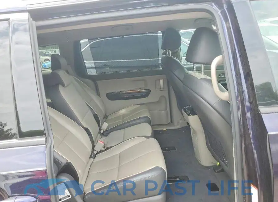 KNDMC5C1XJ6356576# 11