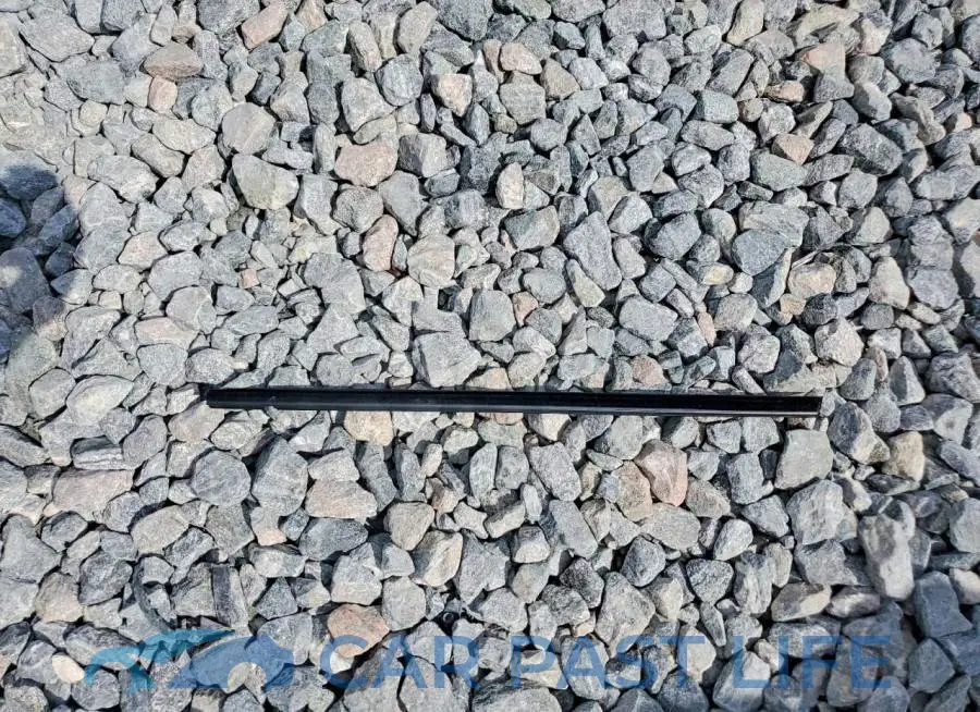 ML32AUHJ9PH004752# 12