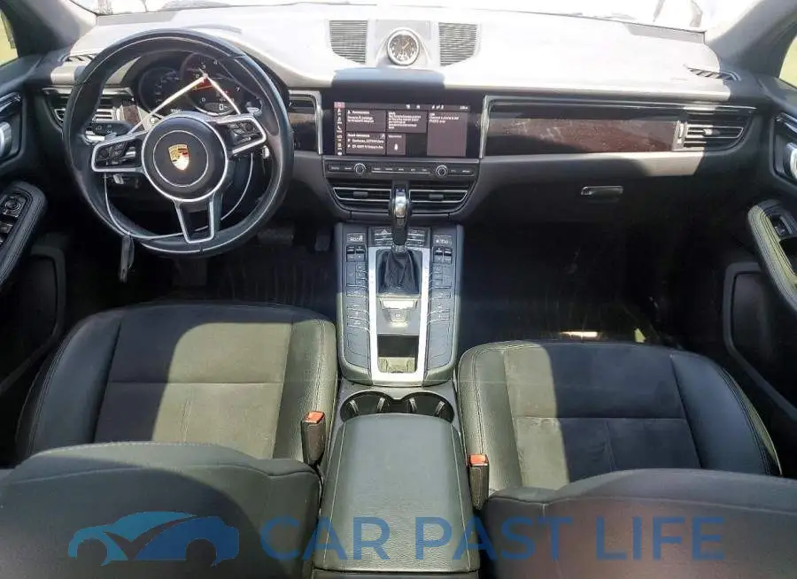 WP1AA2A55MLB01822# 8