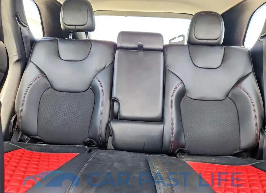 1C4PJMBX8ND502736# 10