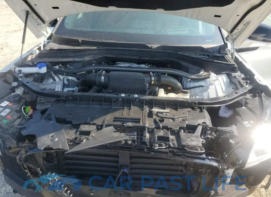 5LM5J7WC3PGL24518# 11