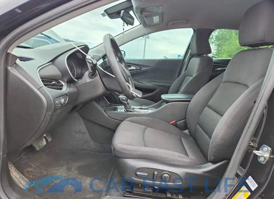 1G1ZD5ST0PF132949# 7