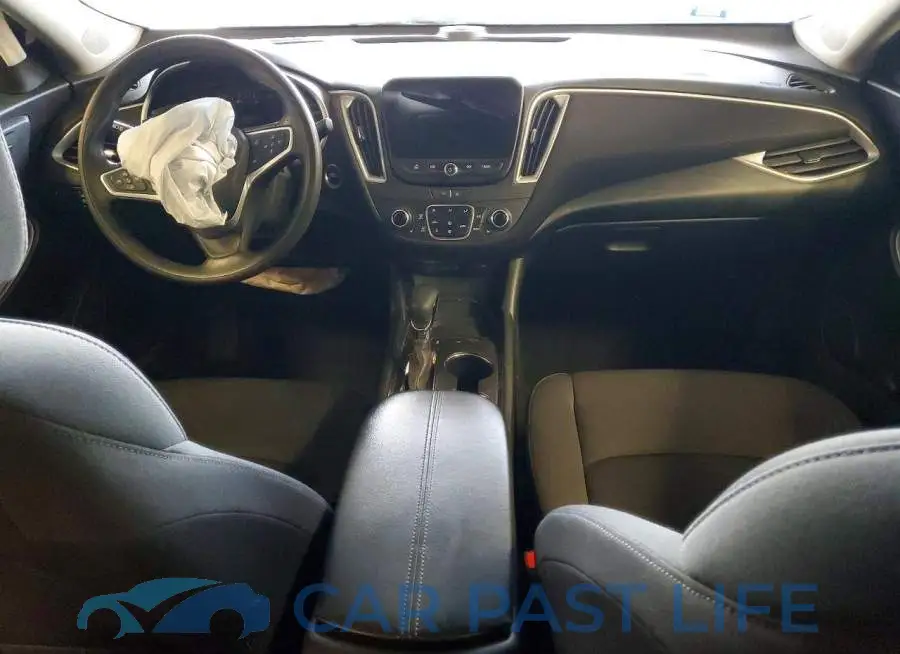 1G1ZD5ST1PF137612# 8