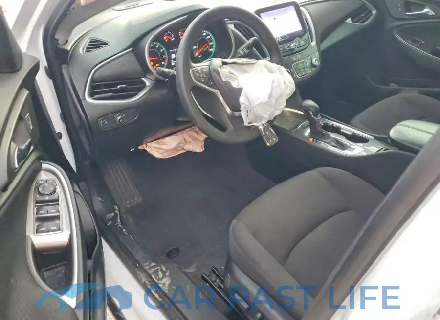 1G1ZD5ST5PF160830# 8