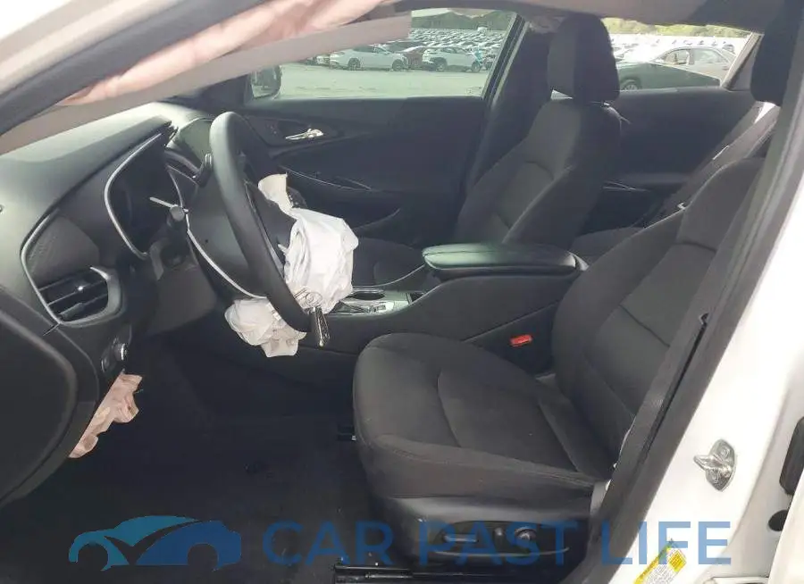 1G1ZD5ST5PF160830# 7