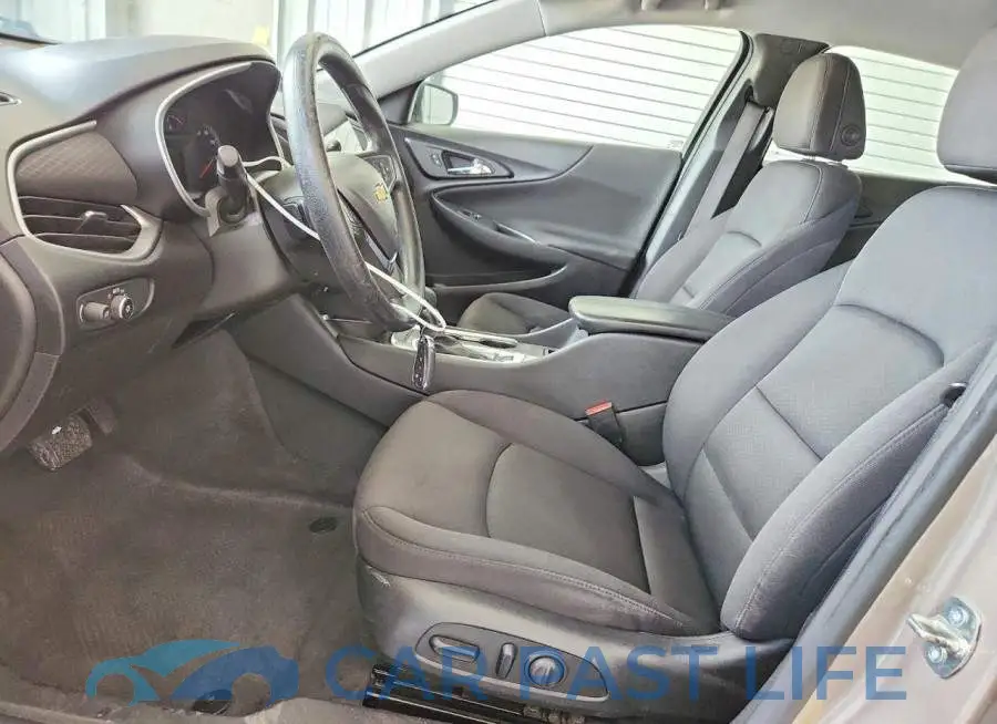1G1ZD5ST9PF202898# 7