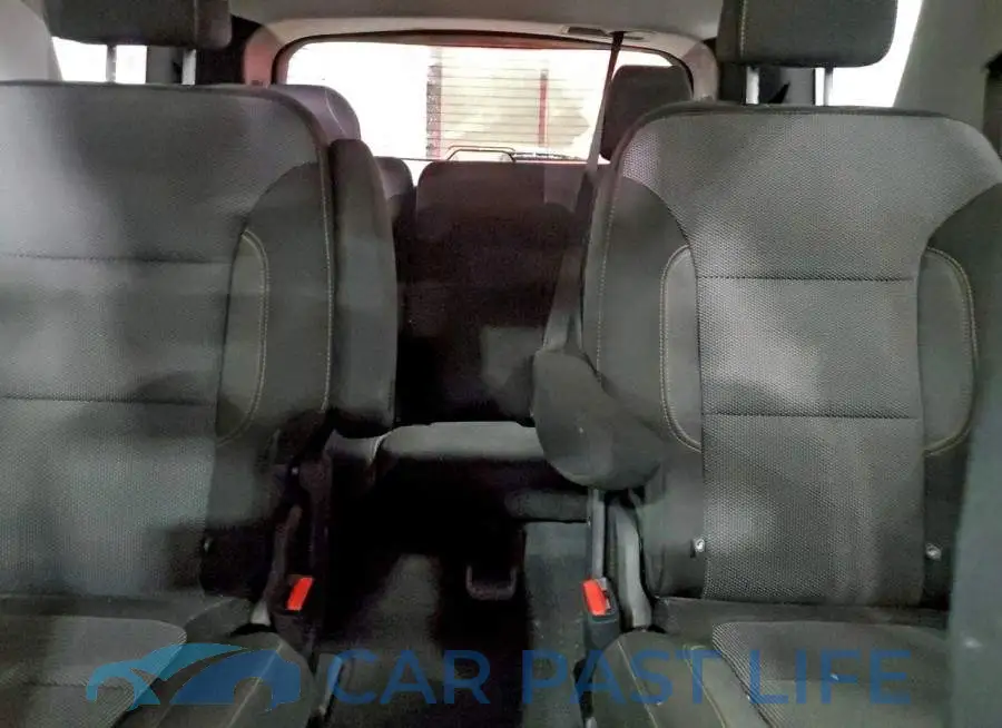 1GNEVGKW3KJ103841# 10