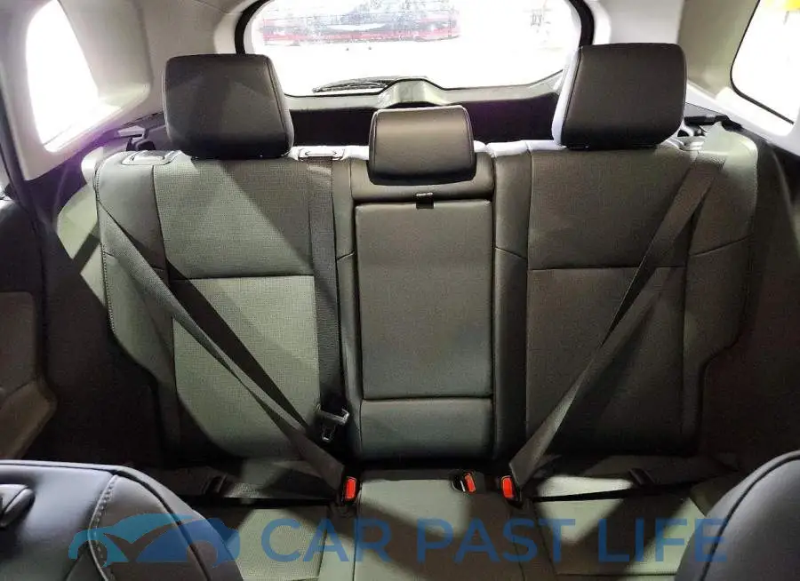 2T36CRAV9TC018823# 10