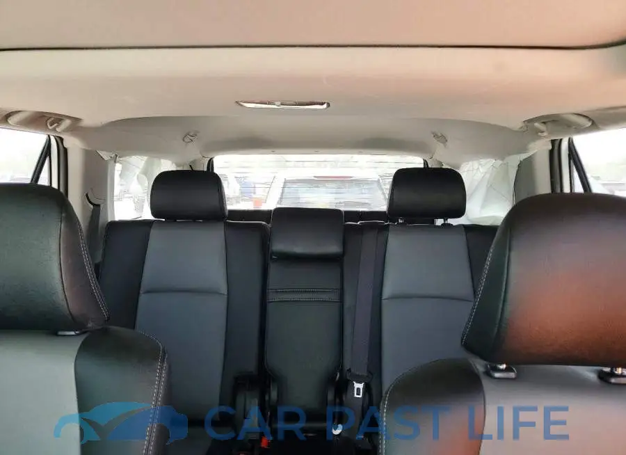 JTEFU5JR9R5313875# 10