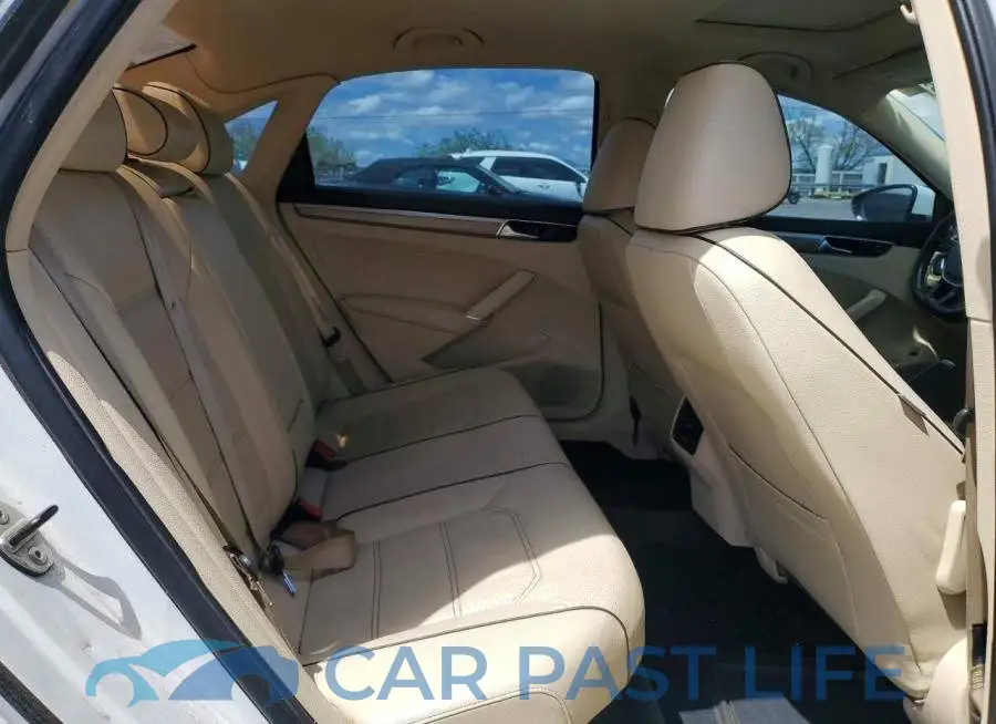 1VWBT7A3XHC072851# 10