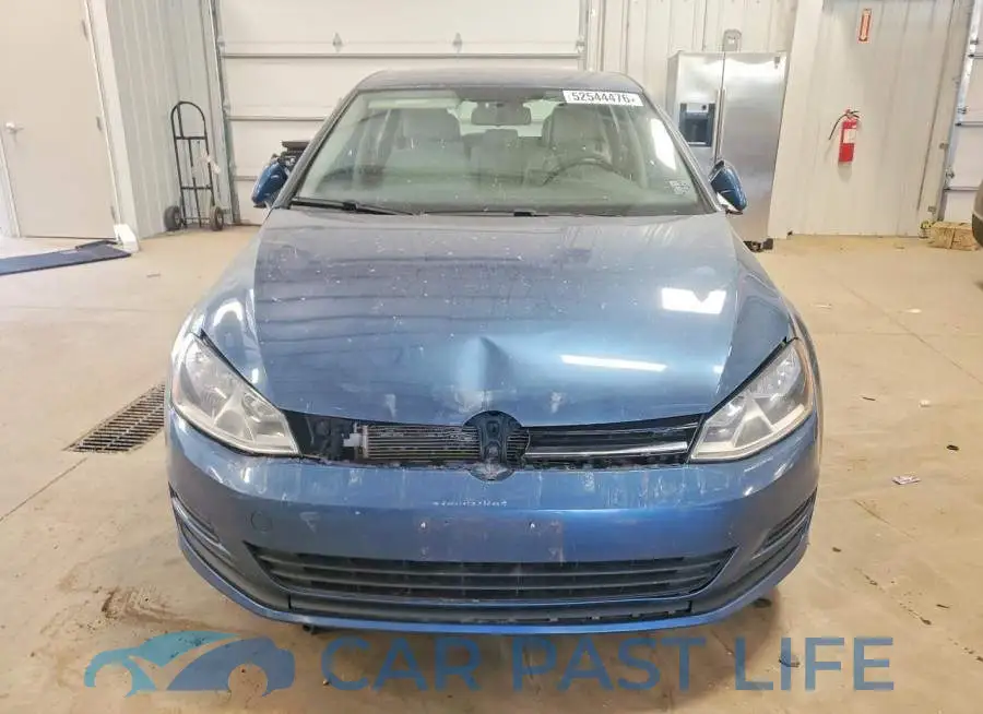 3VW117AU7HM067275# 5