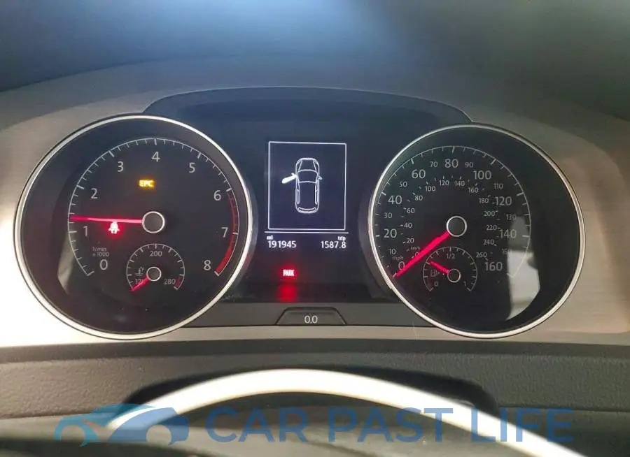 3VW117AU7HM067275# 9