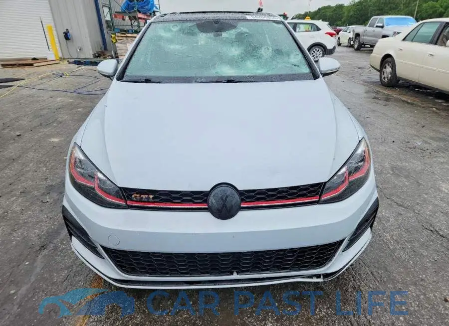 3VW447AUXJM263611# 5