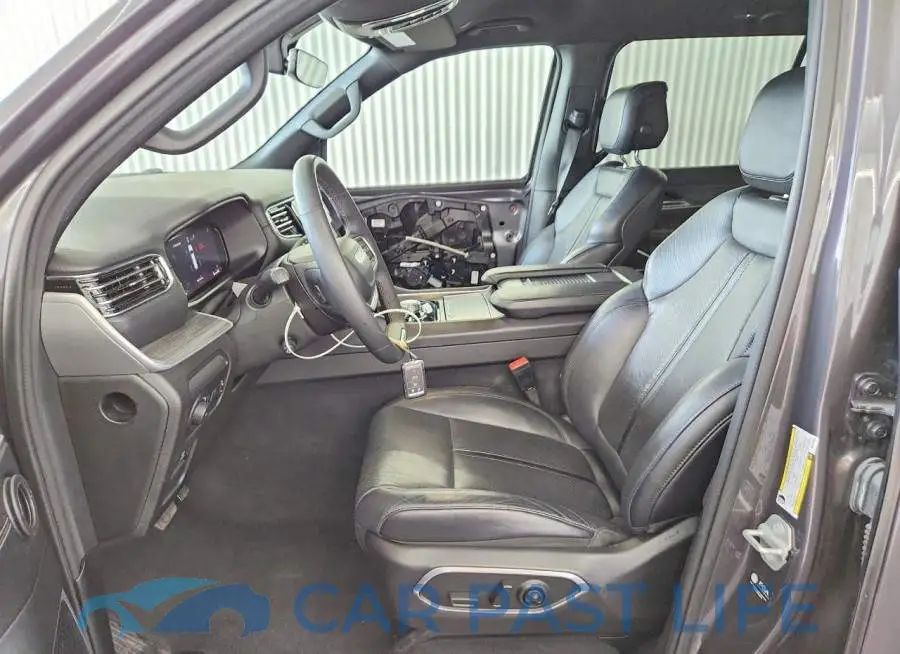 1C4SJSBP4RS131820# 7