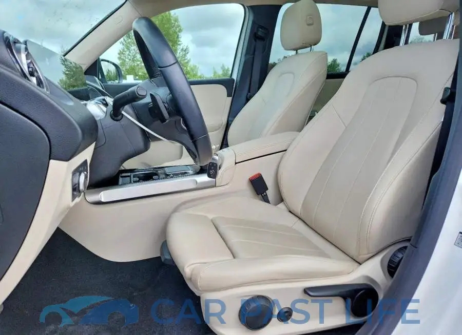 W1N9M0KB0NN009777# 7