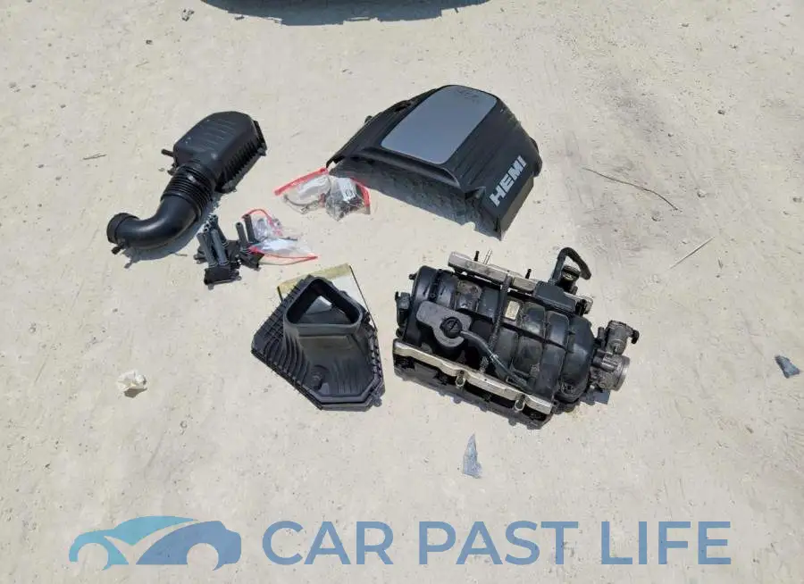 2C3CCABT2HH650185# 12
