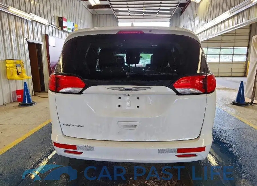 2C4RC1DG1LR260459# 6