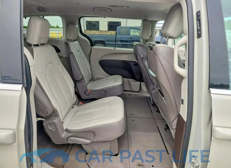2C4RC1EGXHR565075# 11