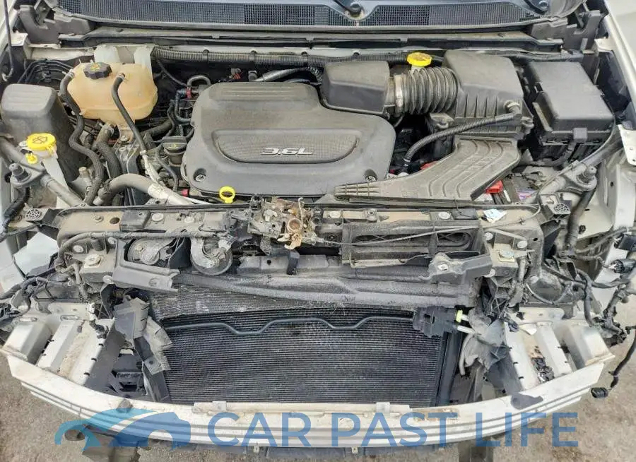 2C4RC1EGXHR565075# 12