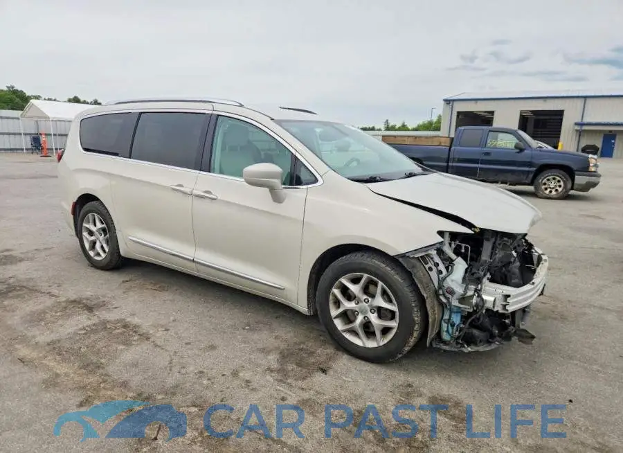2C4RC1EGXHR565075# 4