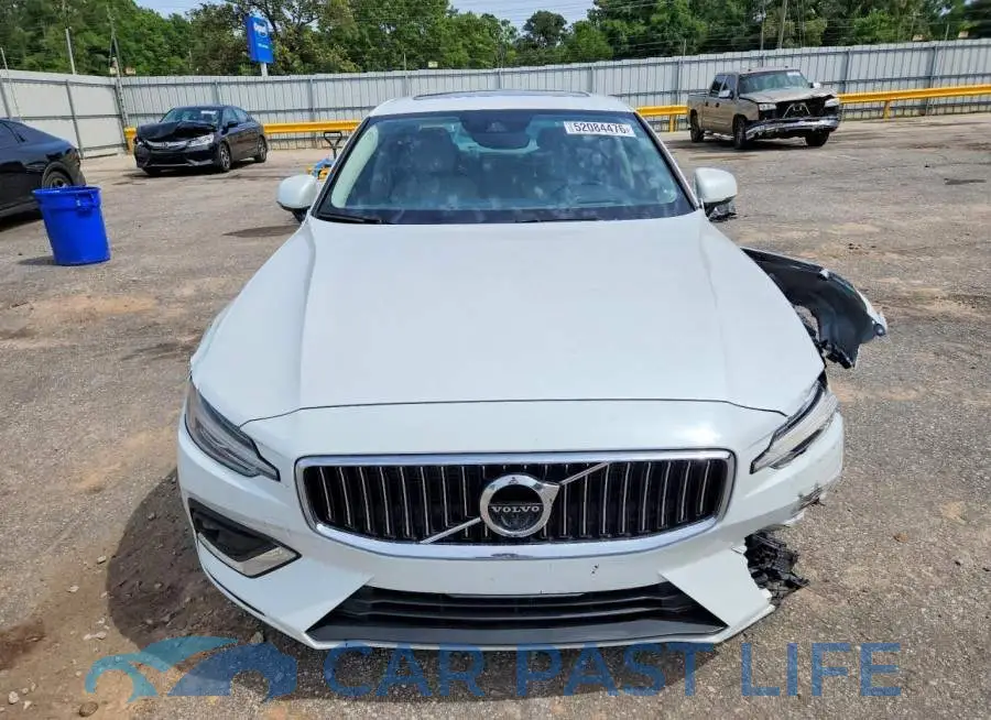 7JRL12TL9NG154069# 5