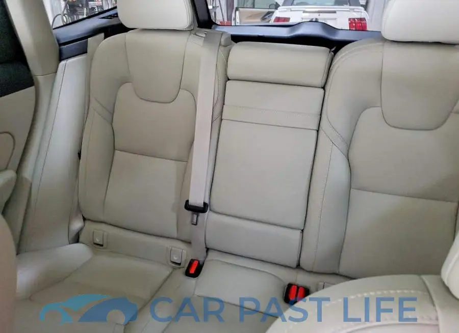 YV4102RL7M1855207# 10