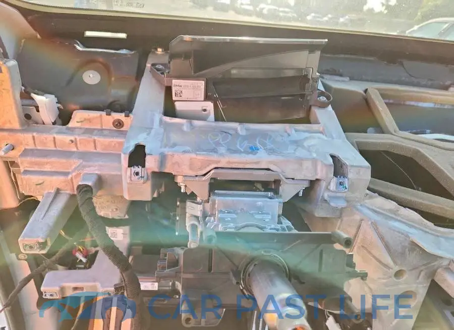 5UX23EU07R9T10337# 9