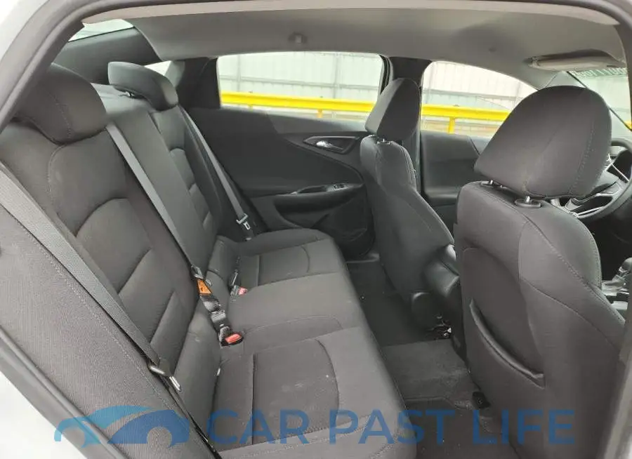 1G1ZC5ST6PF125782# 10