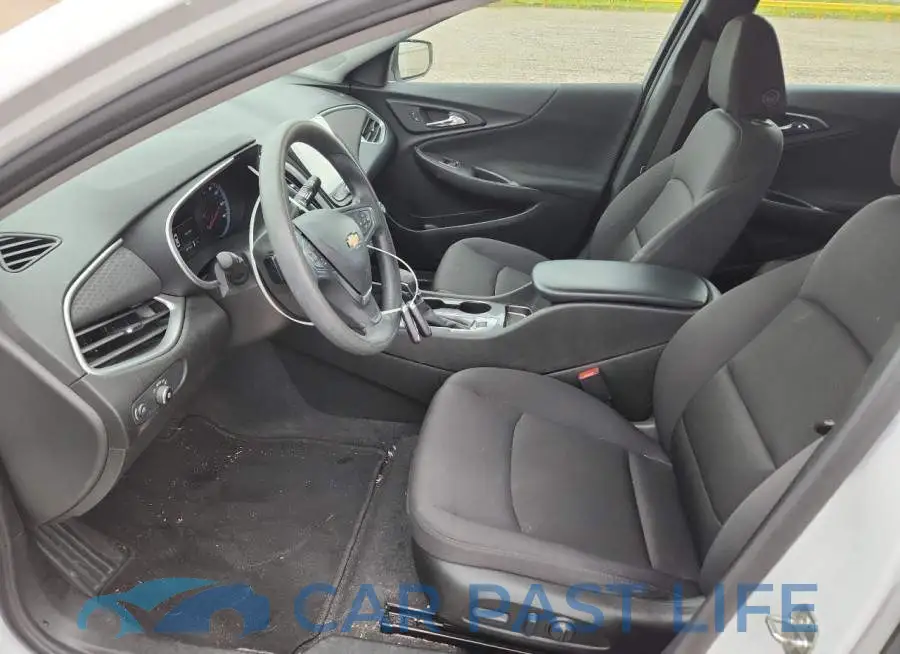 1G1ZC5ST6PF125782# 7