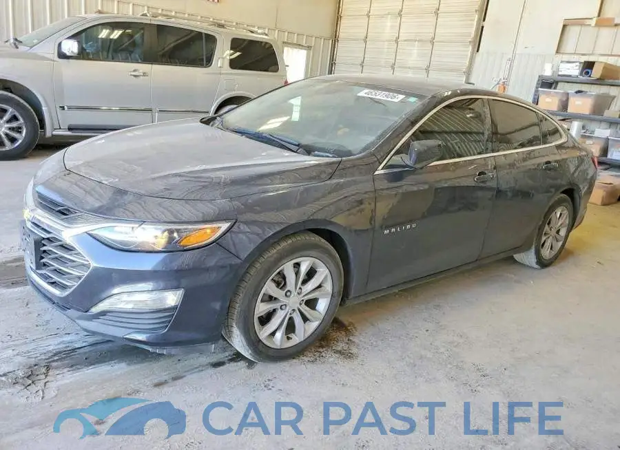 1G1ZD5ST8PF118586# 1