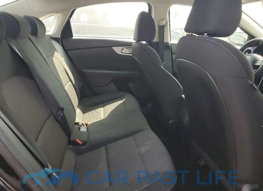 3KPF24AD8PE612140# 10