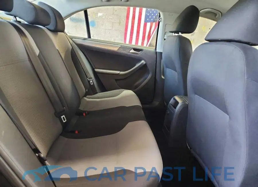 3VW2B7AJ4HM322116# 10