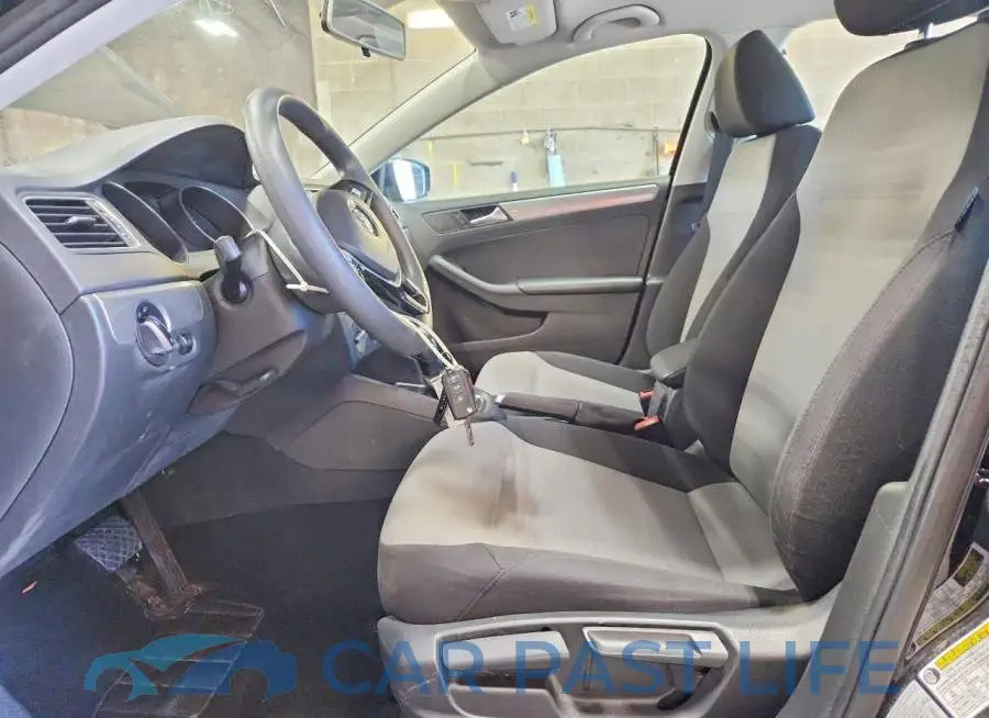 3VW2B7AJ4HM322116# 7