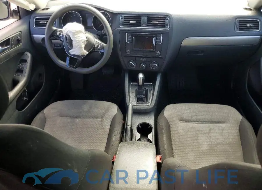 3VW2B7AJ9HM225641# 8