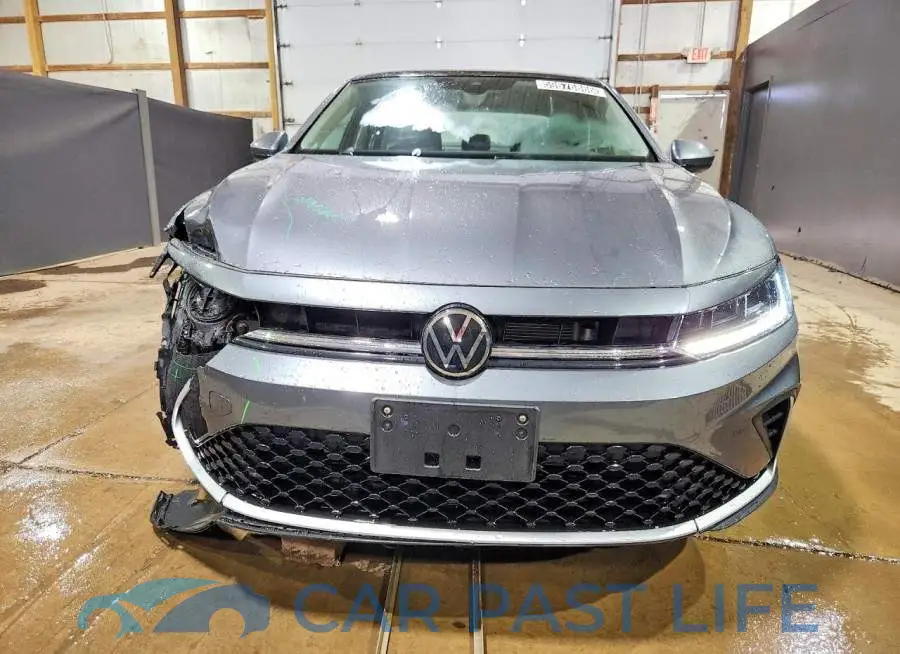 3VW7W7BU3TM032428# 5