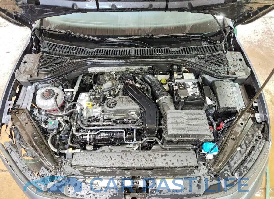 3VW7W7BU3TM032428# 11
