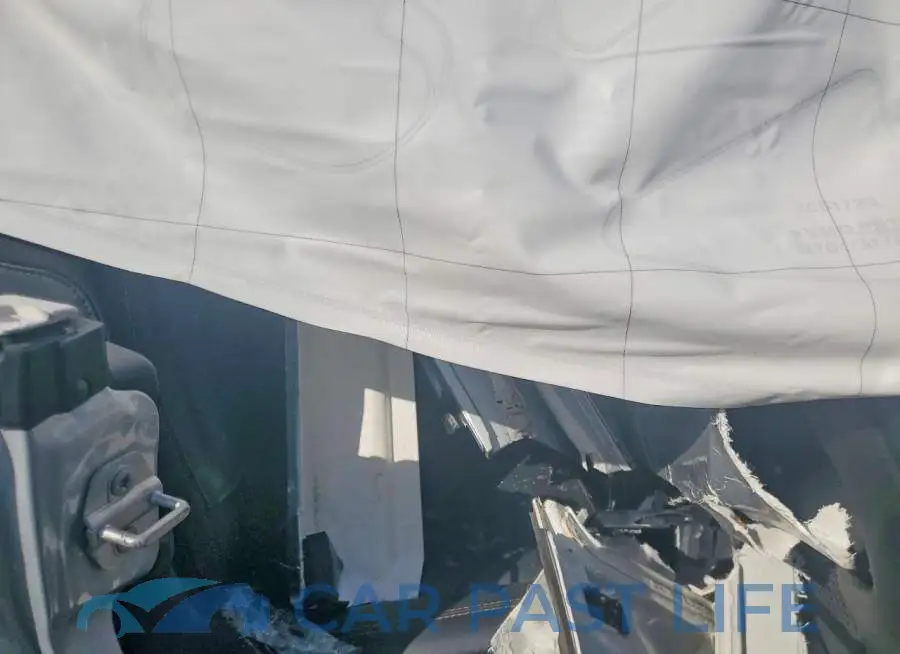 1C4PJXEG3RW302502# 11
