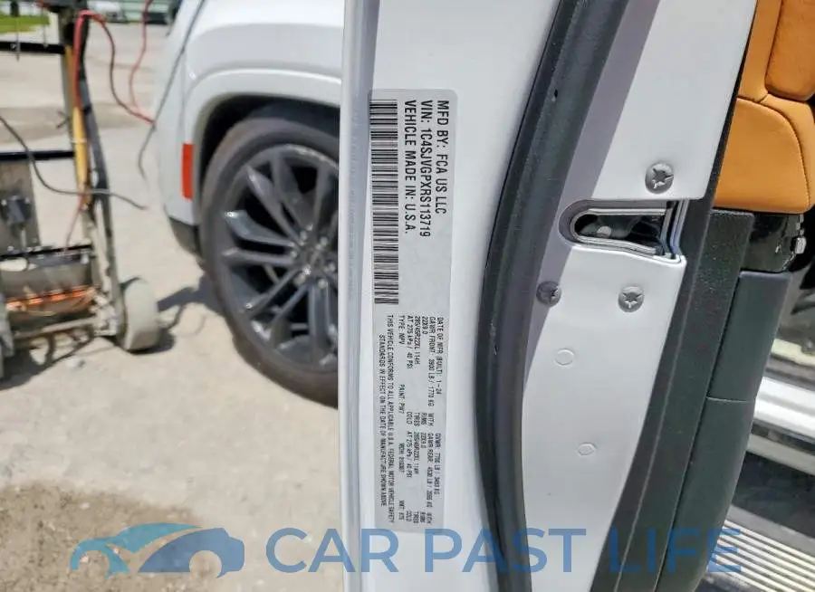 1C4SJVGPXRS113719# 14