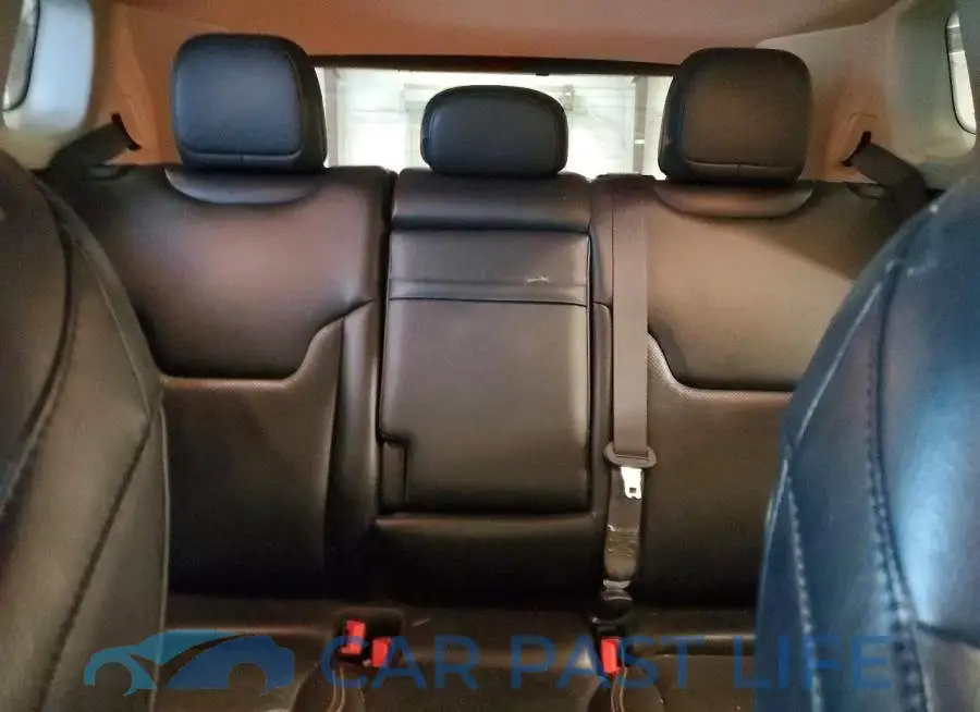 3C4NJDCB2JT192114# 10