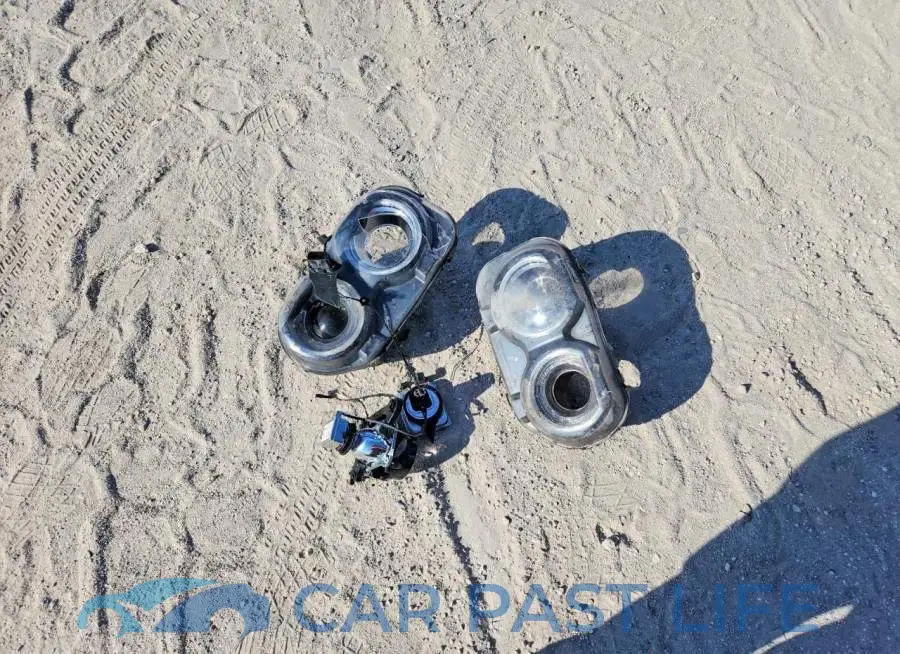 2C3CDZGG8LH155778# 12