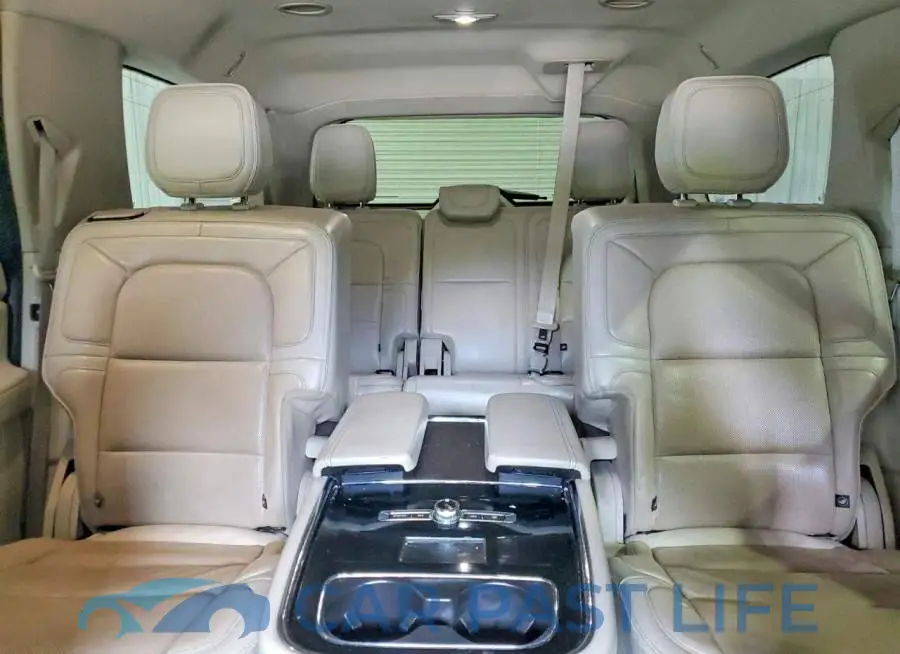 5LMJJ3LT5KEL11740# 10