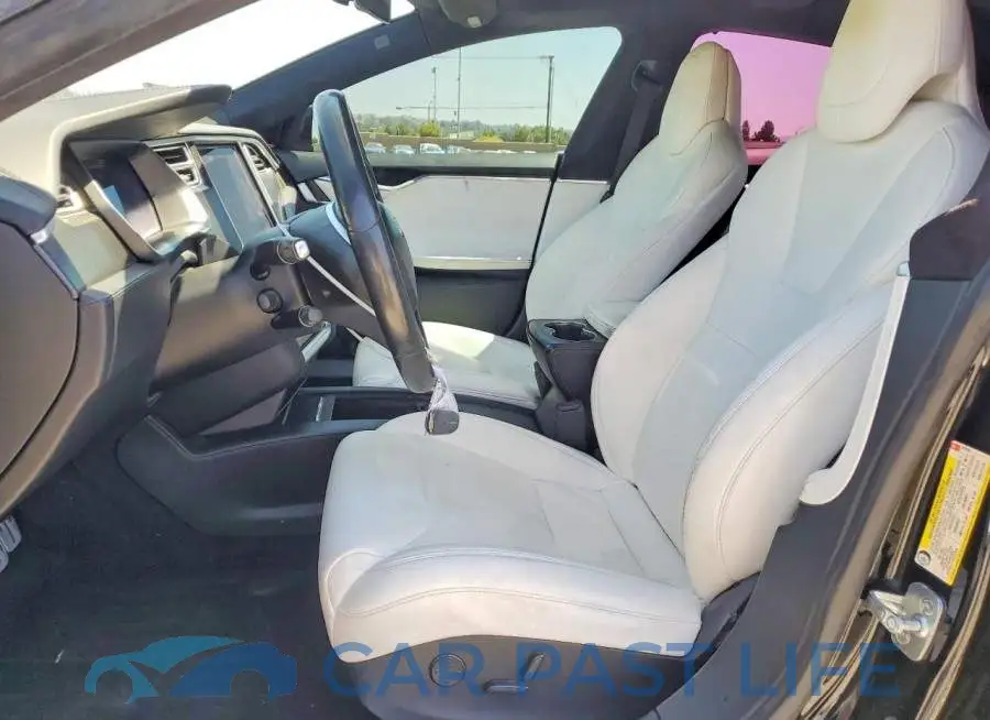 5YJSA1E44HF227552# 7
