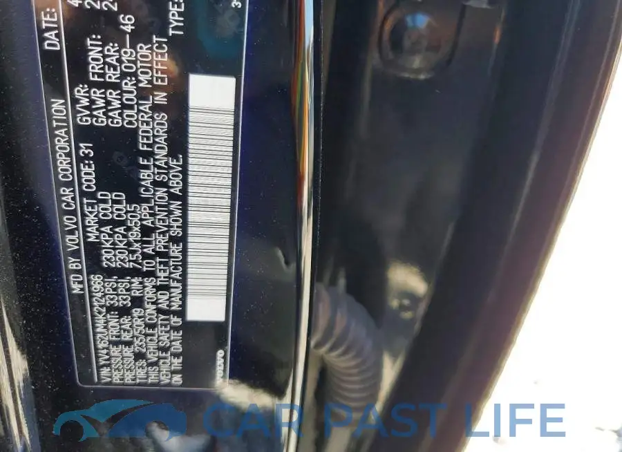 YV4162UM4K2124966# 14