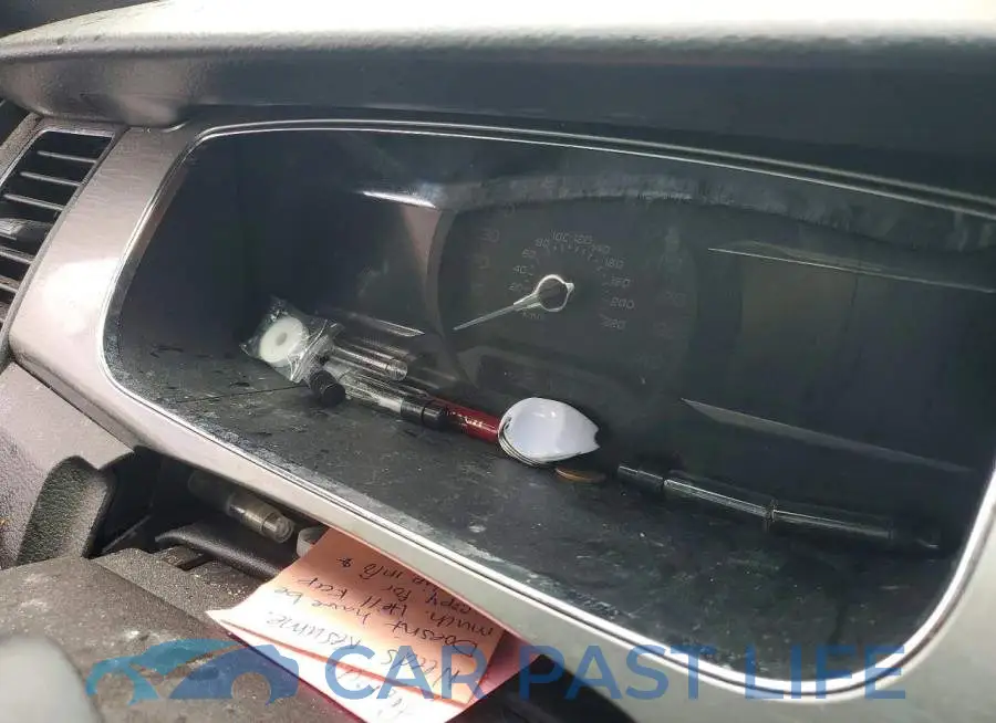 1FAHP2E89KG110182# 9