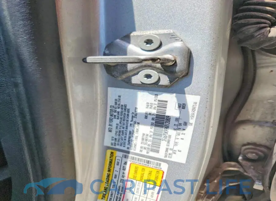 3FA6P0K99KR120809# 13