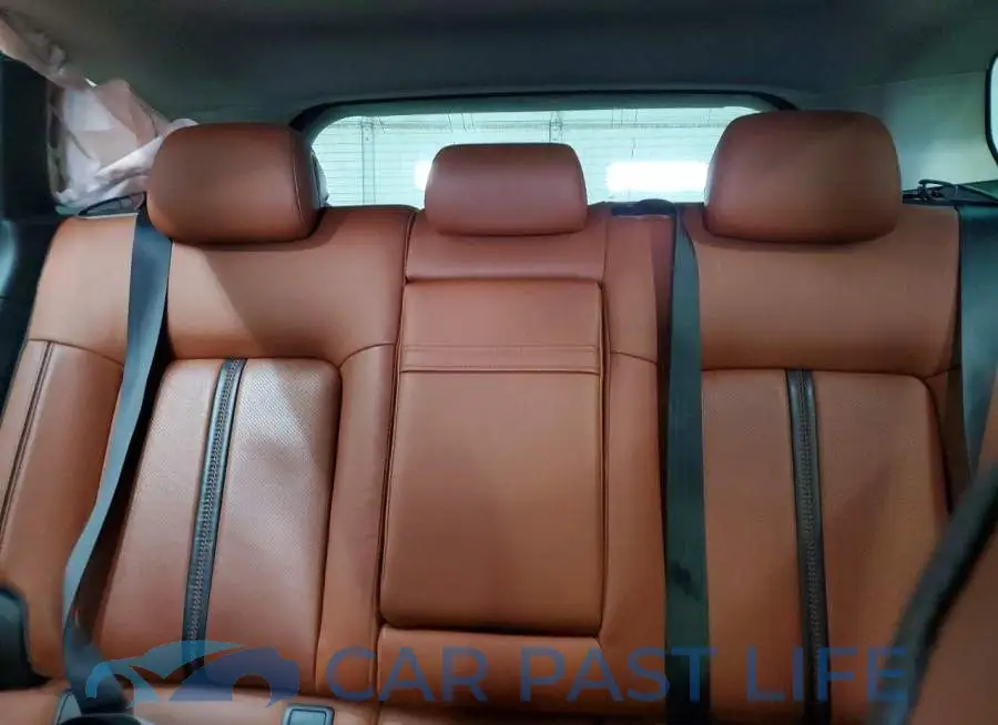 7MMVABEY4RN218584# 10