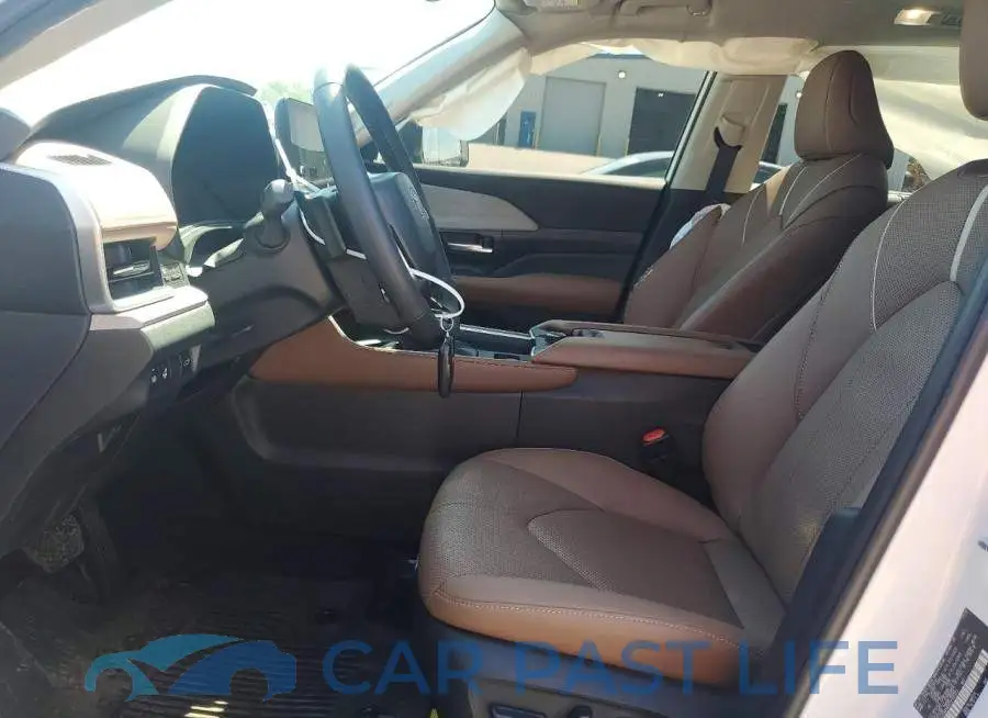 5TDAAAB56TS117373# 7
