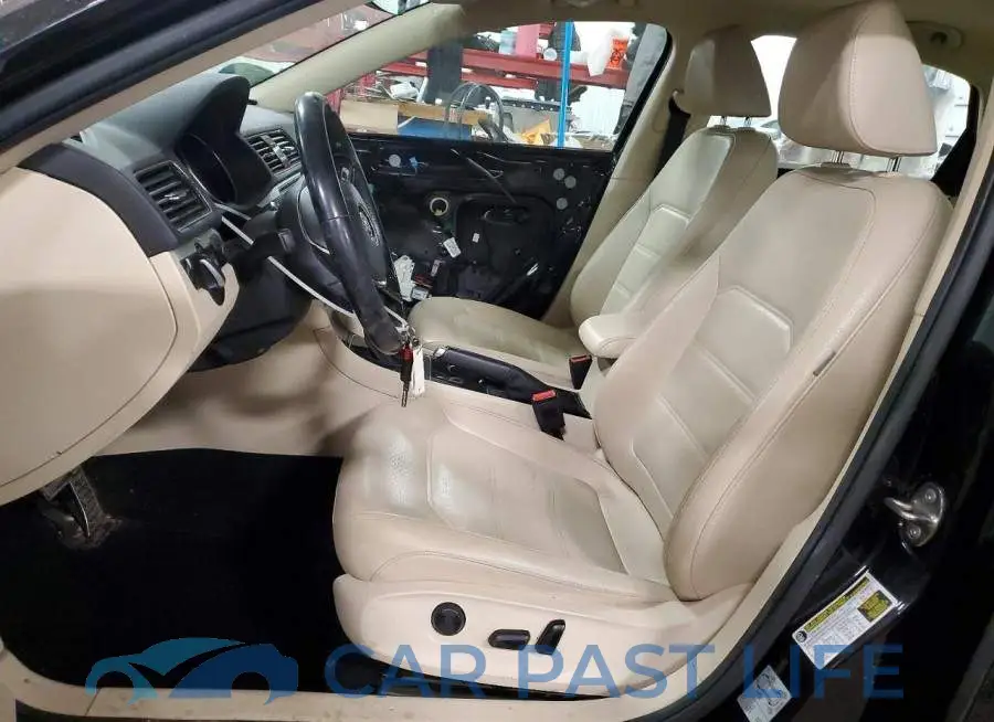 1VWMA7A36KC001099# 7