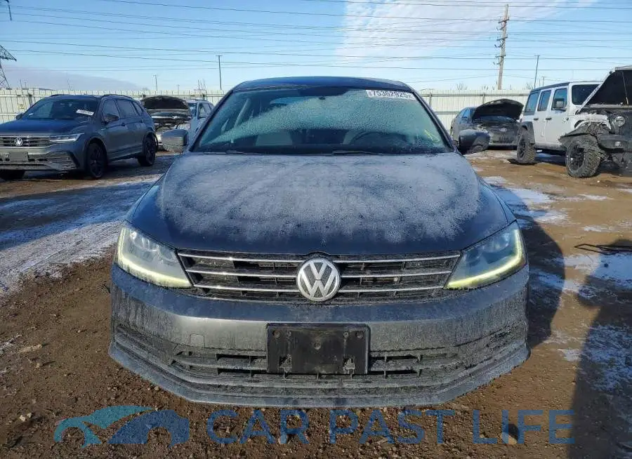 3VW2B7AJ5HM413069# 5