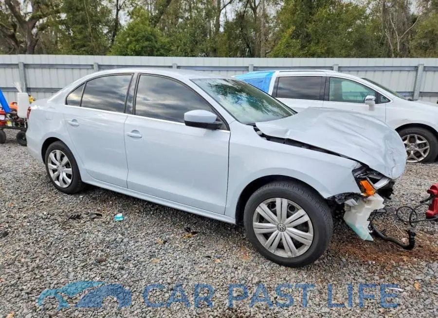 3VW2B7AJ9HM414693# 4